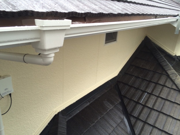 雨樋も建物のデザインの一部としておしゃれに演出したい 神戸 明石 加古川の屋根 瓦リフォーム工事業者 株 大西瓦